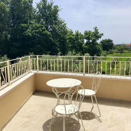 Markulin With Swimming Pool Country house